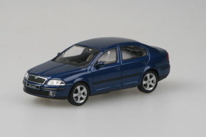 Auto Škoda Octavia 2004, K-deep sea blue met.
